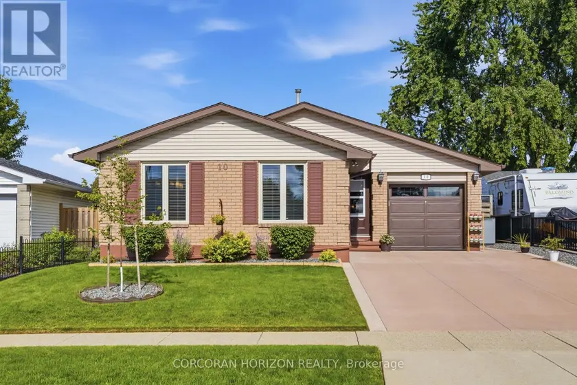 Detached at 10 MACATEE PLACE, Cambridge
