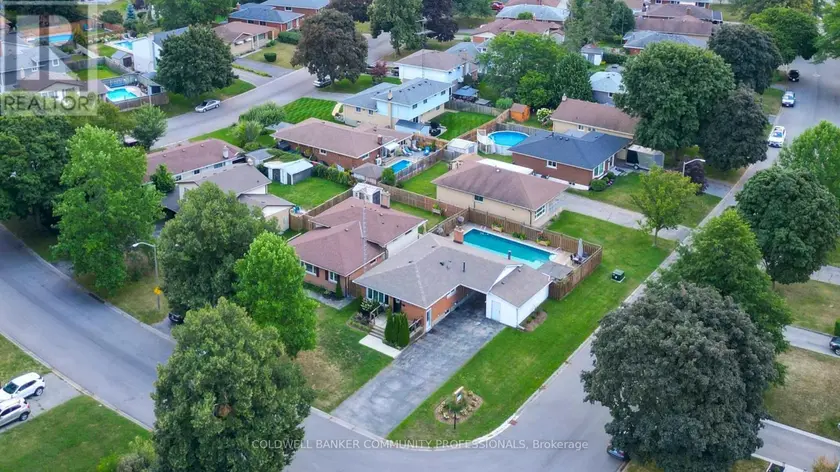 Detached at 2 ALLANTON BOULEVARD, Brantford
