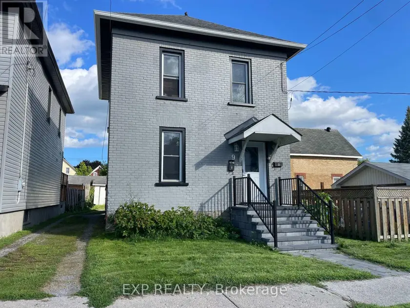 Multiplex at 9 KENT STREET, Smiths Falls