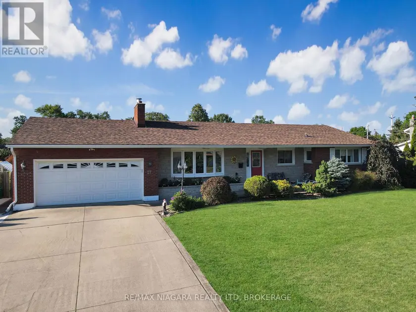 Detached at 27 LINDBERGH DRIVE, Fort Erie