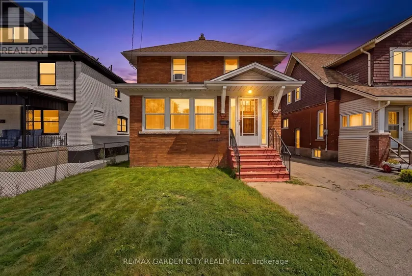Detached at 4842 FOURTH AVENUE, Niagara Falls