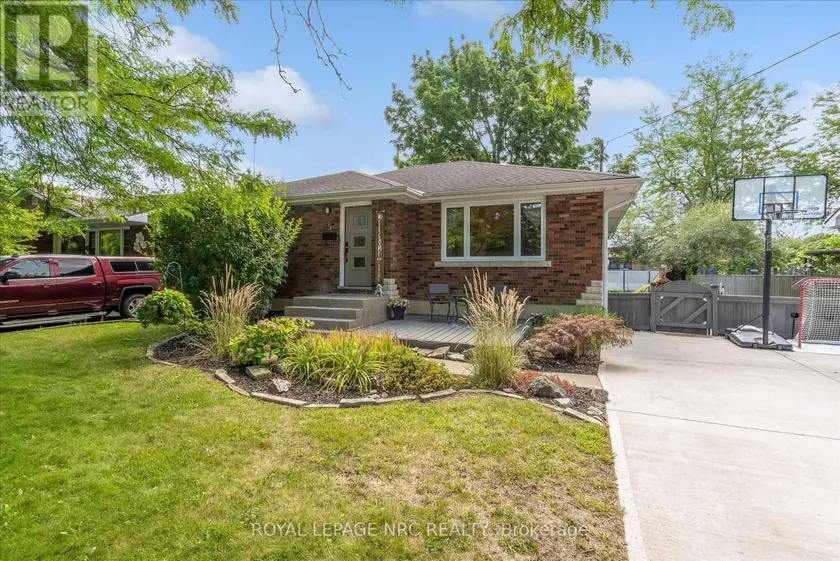 Detached at 5 GOLDSMITH AVENUE, St. Catharines