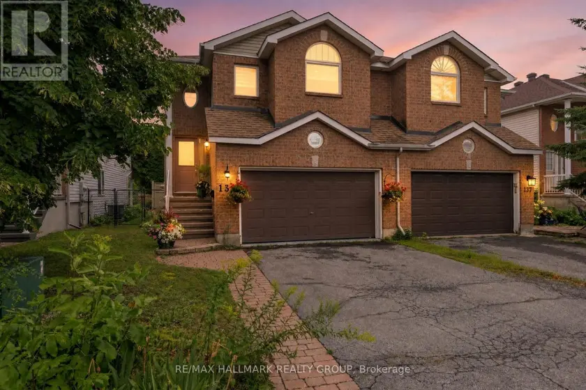 Semi-Detached/Link at 139 CASTLE GLEN CRESCENT, Ottawa