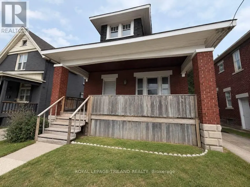 Detached at 136 ADELAIDE STREET N, London East