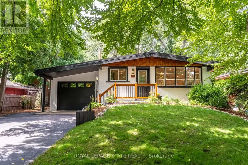 Detached at 28 HELEN STREET, Hamilton