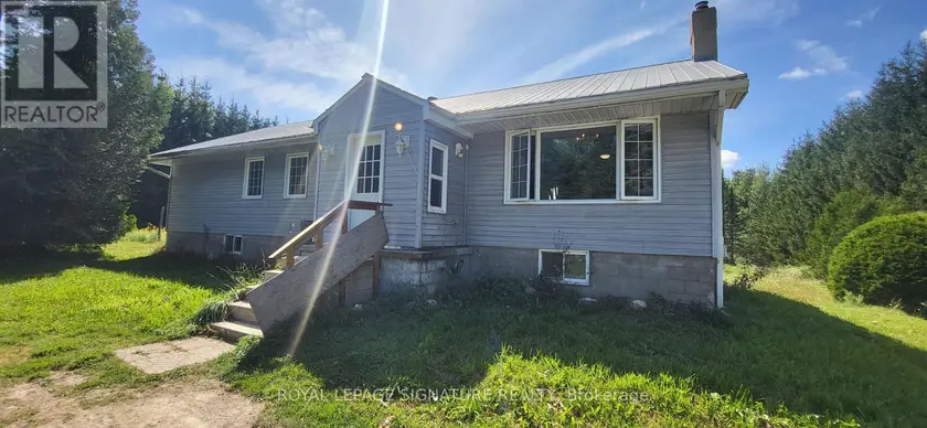 Detached at 555178 MONO AMARANTH TOWNLINE, Amaranth