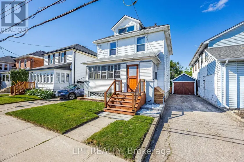 Detached at 125 CURTIS STREET, St. Thomas