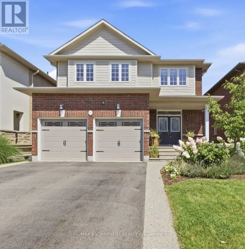 Detached at 401 VALRIDGE DRIVE, Hamilton
