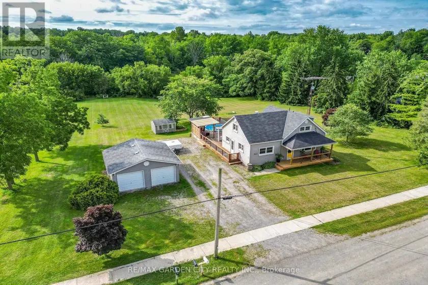 Detached at 843 LYONS CREEK ROAD, Welland