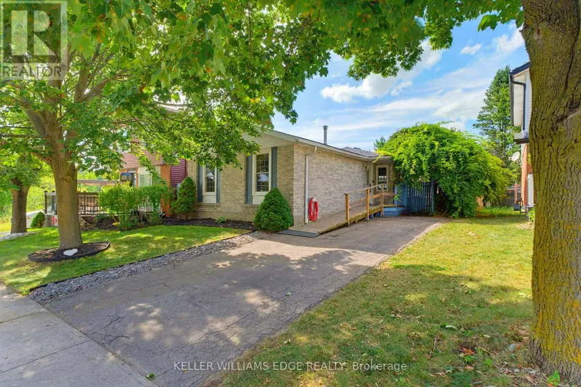 Detached at 431 WEST ACRES DRIVE, Guelph