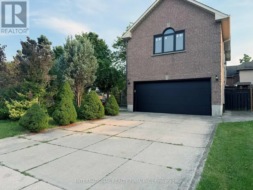 Detached at 43 FALCONRIDGE DRIVE, Hamilton