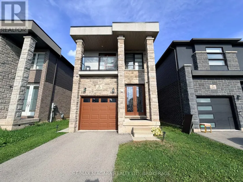 Detached at MAIN - 237 LOUISE STREET, Welland
