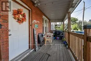 Detached at 139 BALSAM AVENUE S, Hamilton