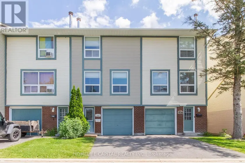Townhouse at 1949 GREENWAY PARK LANE, Ottawa