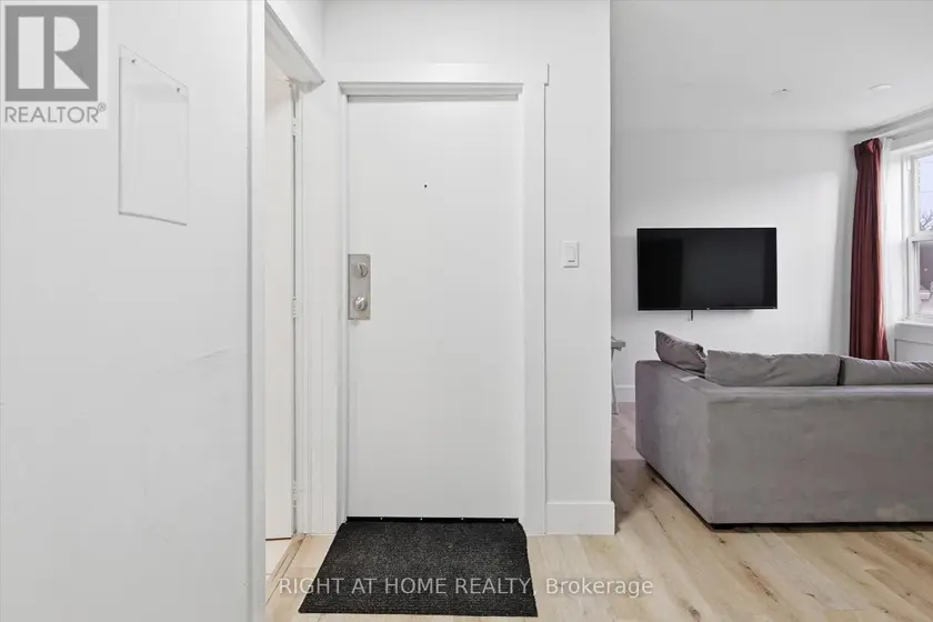 Multiplex at 5 - 13 WESTINGHOUSE AVENUE, Hamilton