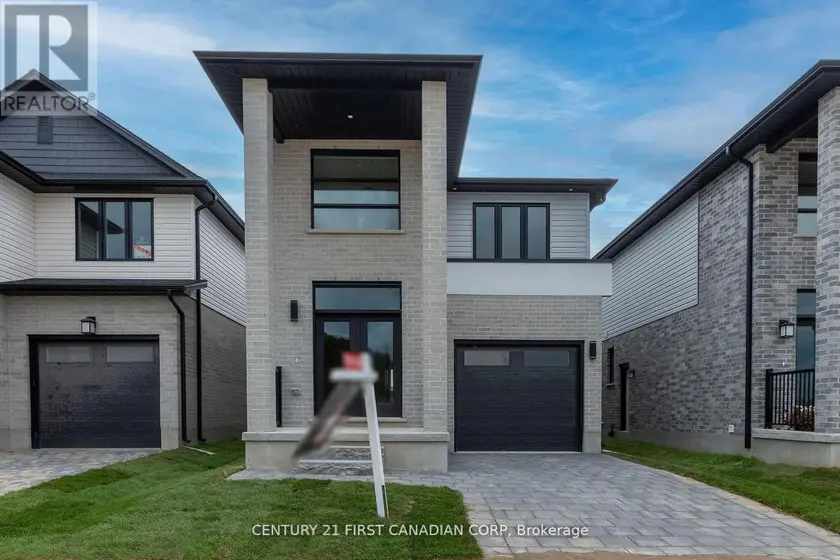Detached at 6453 ROYAL MAGNOLIA AVENUE, London South