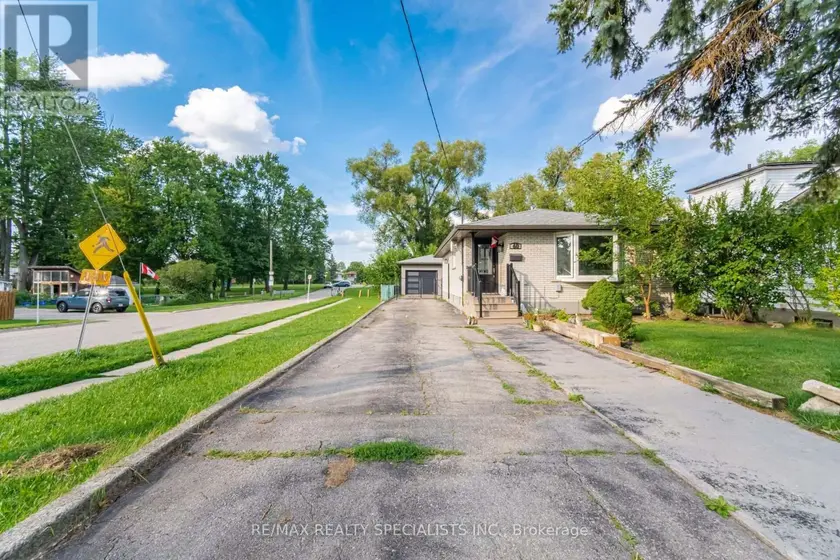 Detached at 60 ELMWOOD AVENUE, Cambridge