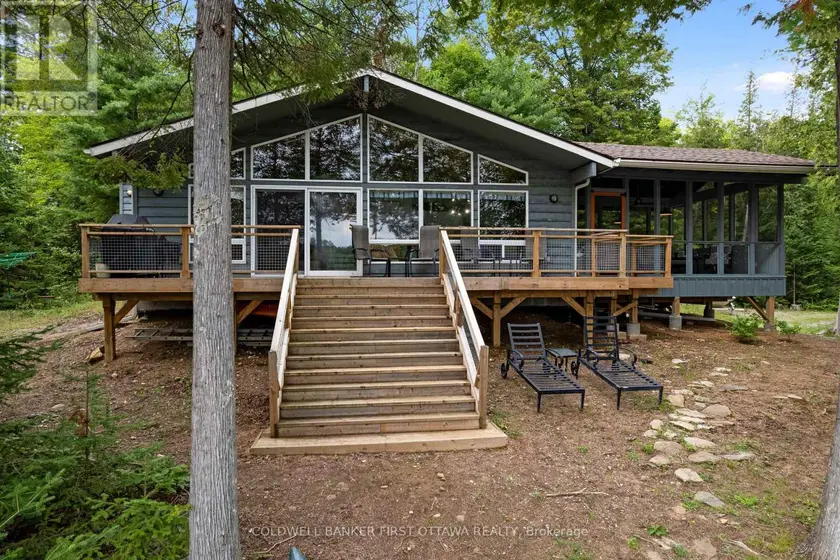 Detached at 1271 PARSONS LANE, Frontenac