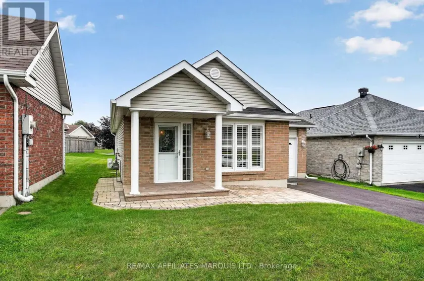 Detached at 121 GAIL ELIZABETH COURT, Cornwall