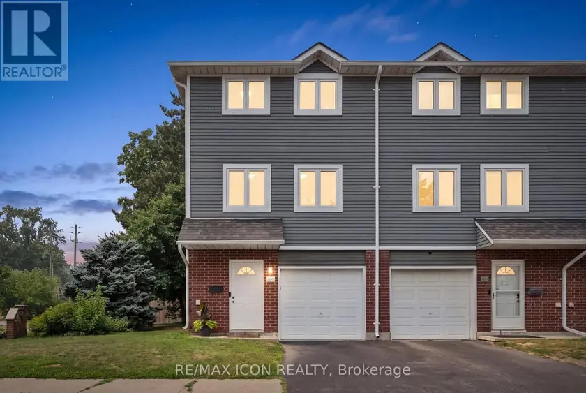 Townhouse at A - 38 HARRIS AVENUE, Brantford