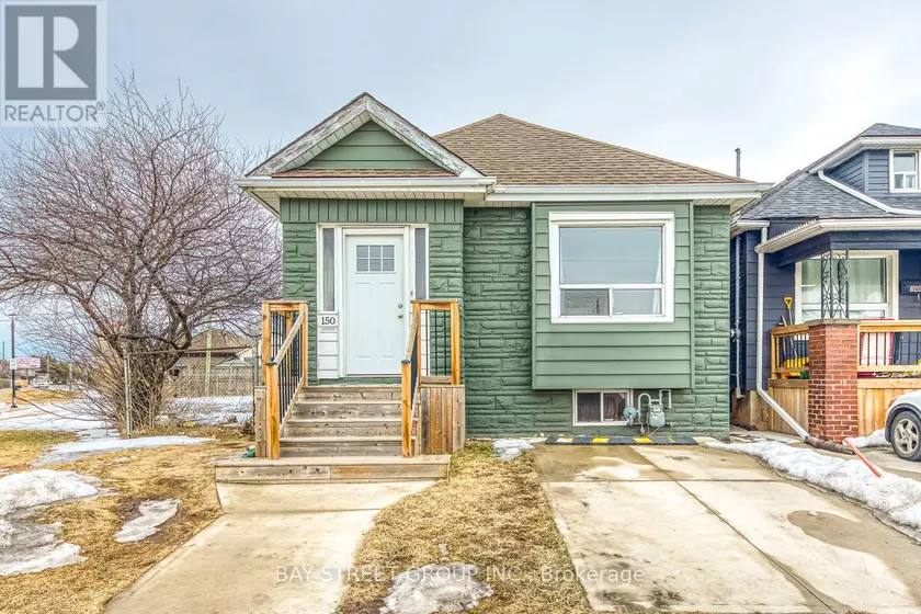 Detached at 150 CROSTHWAITE AVENUE N, Hamilton