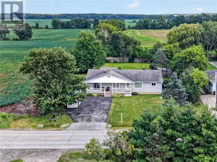 Detached at 3235 GRASSIE ROAD, Grimsby
