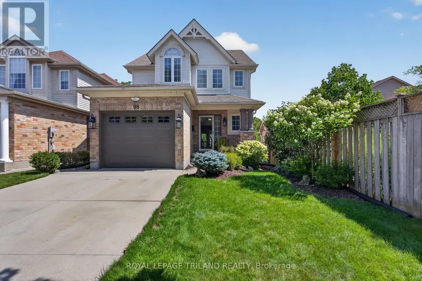 Detached at 98 ROSSMORE COURT, London South