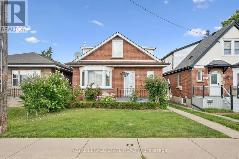 Detached at 1873 MAIN STREET E, Hamilton