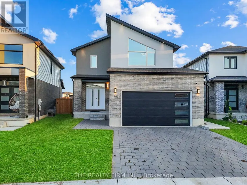Detached at 1742 APPLEROCK AVENUE, London North