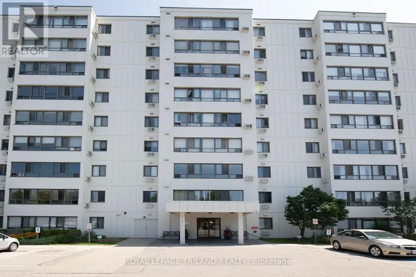 Apartment at 507 - 135 BASE LINE ROAD W, London
