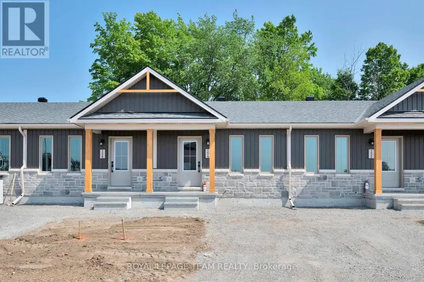 Townhouse at 142 DOCTOR AGNES CRAINE DRIVE, Smiths Falls