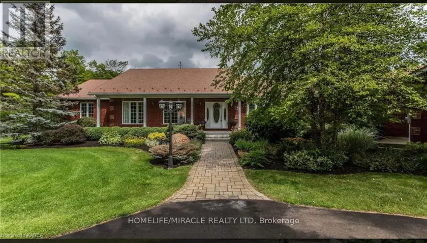 Detached at 13382 HIGHWAY 38 HIGHWAY, Central Frontenac