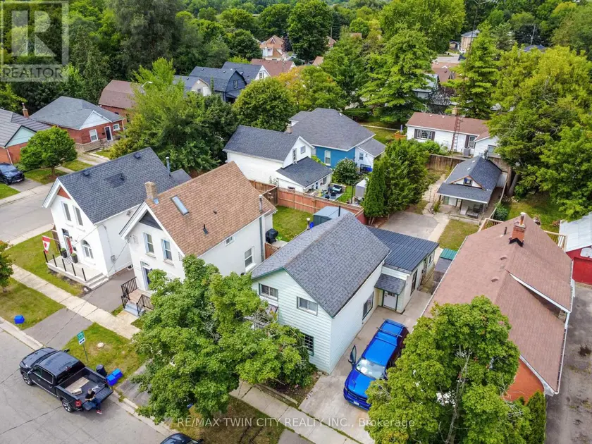 Detached at 126 CAYUGA STREET, Brantford