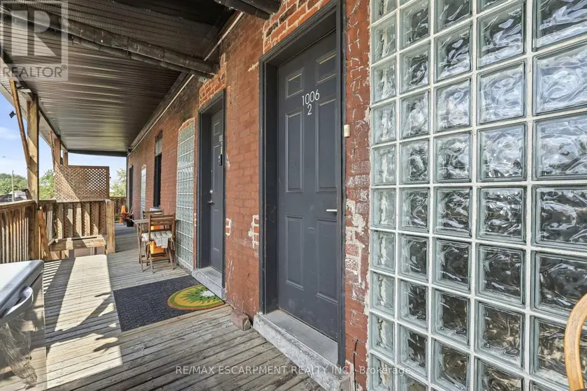 Townhouse at 02 - 1006 KING STREET E, Hamilton