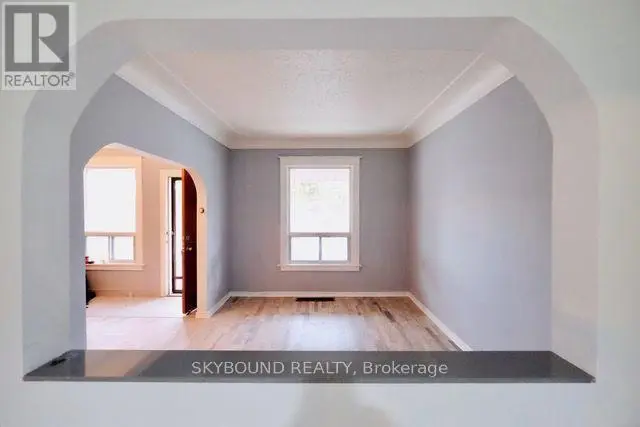 Detached at 72 SOMERSET AVENUE, Hamilton