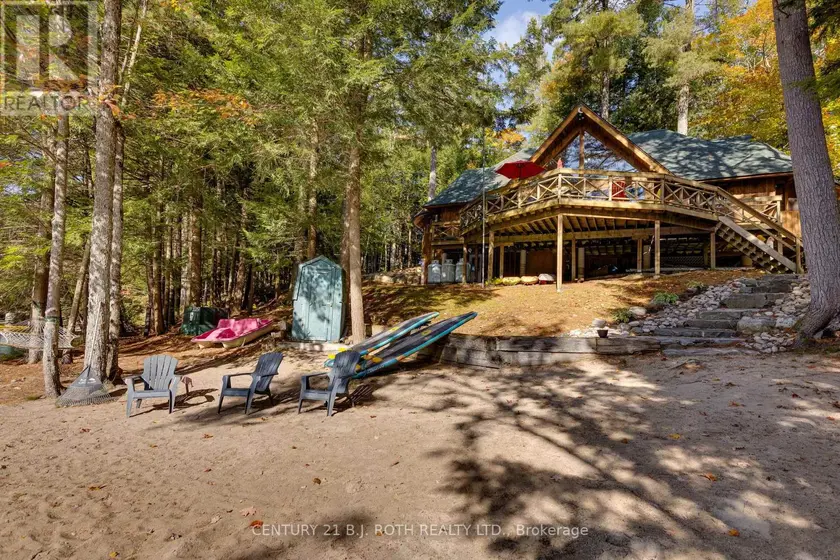 Detached at 22 - 1213 CAMP JACKSON ROAD, Muskoka Lakes
