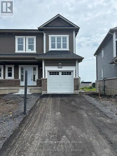Semi-Detached/Link at 121 GILDERSLEEVE BOULEVARD, Loyalist