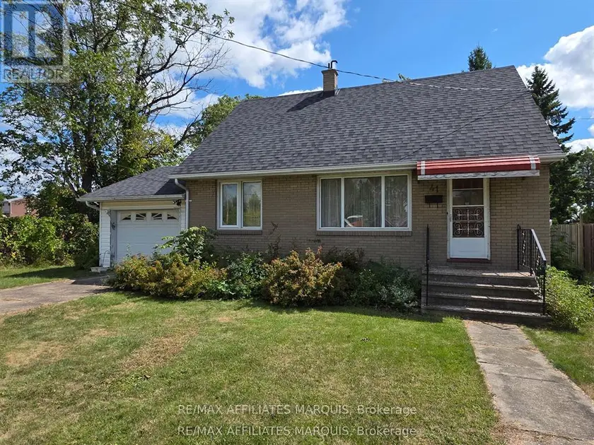 Detached at 41 ELGIN STREET W, Smiths Falls