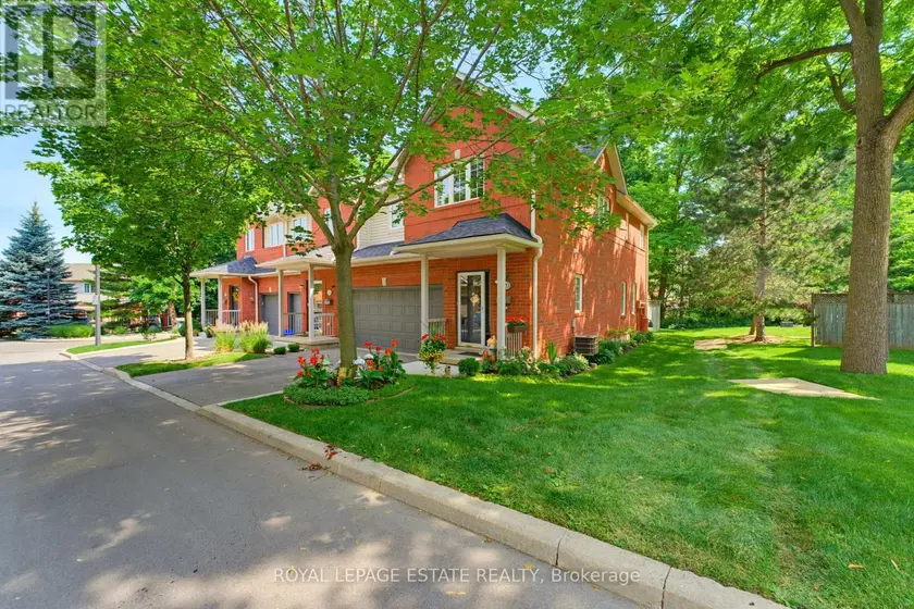 Townhouse at 20 - 120 BEDDOE DRIVE, Hamilton