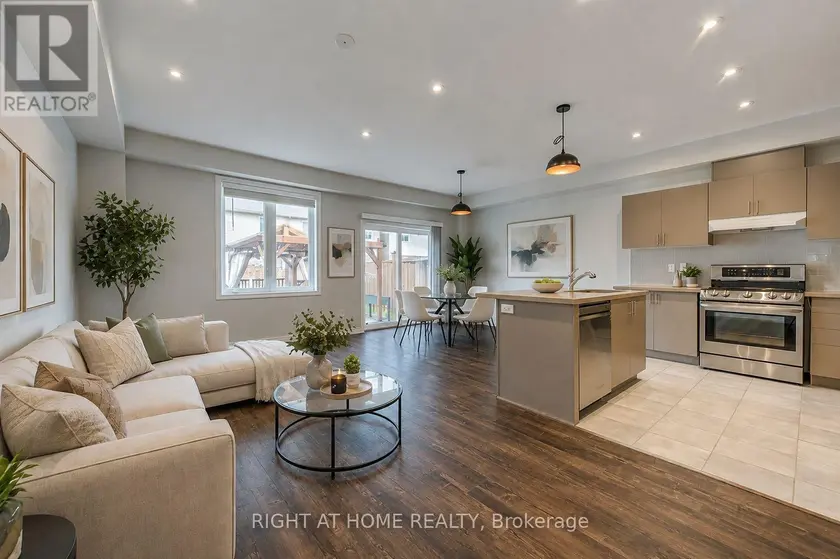 Townhouse at 105 SONOMA LANE, Hamilton