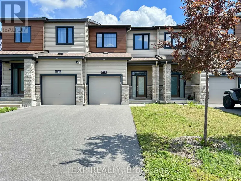 Townhouse at 725 CASHMERE TERRACE, Ottawa