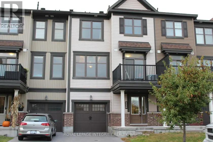 Townhouse at 228 HALYARD WAY, Ottawa