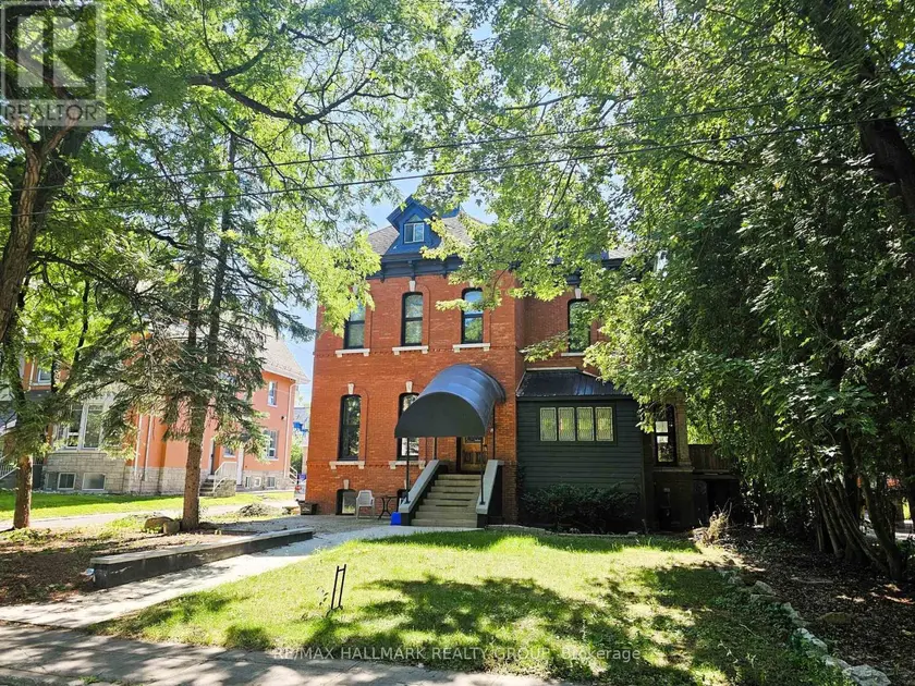 Multiplex at 460 WILBROD STREET, Ottawa