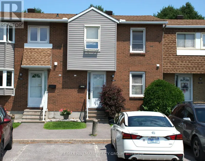 Townhouse at C - 1759 LAMOUREUX DRIVE, Ottawa