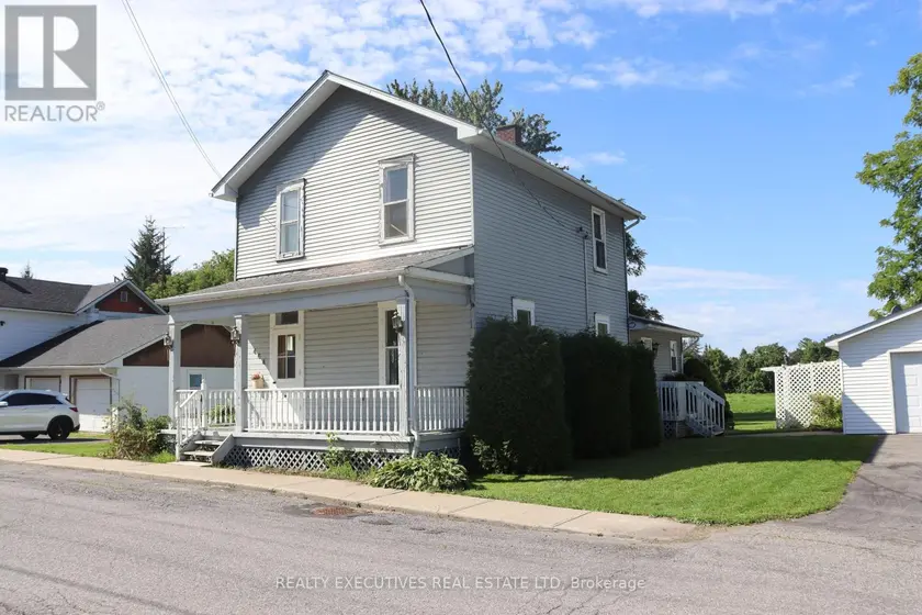 Detached at 464 GLADSTONE STREET, North Dundas