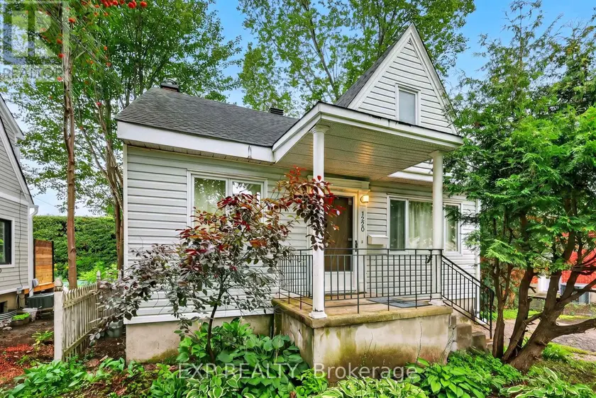 Detached at 1220 COLLINS AVENUE, Ottawa