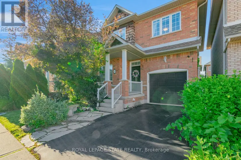 Detached at 33 PANORAMA WAY, Hamilton