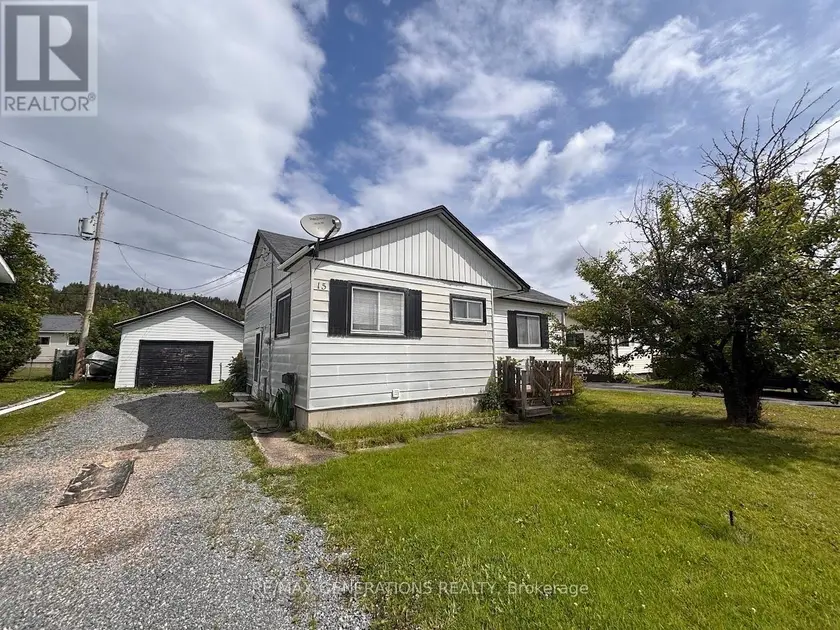 Detached at 15 FALCON AVENUE, Manitouwadge