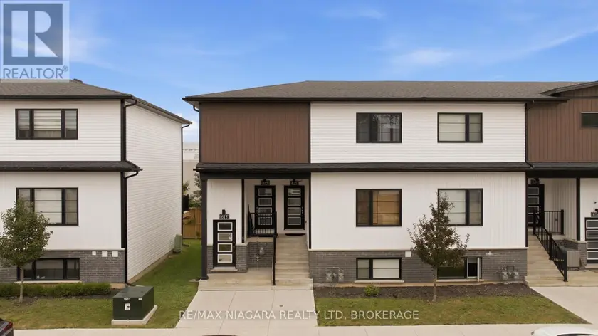 Townhouse at 635 - 4263 FOURTH AVENUE, Niagara Falls