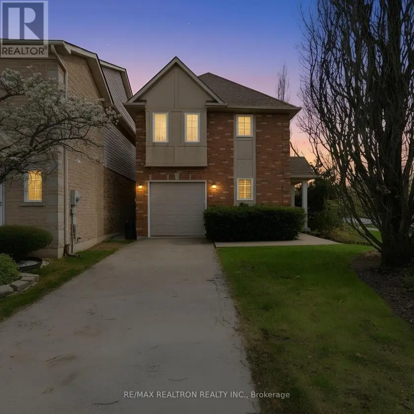 Townhouse at 1 - 876 GOLF LINKS ROAD, Hamilton